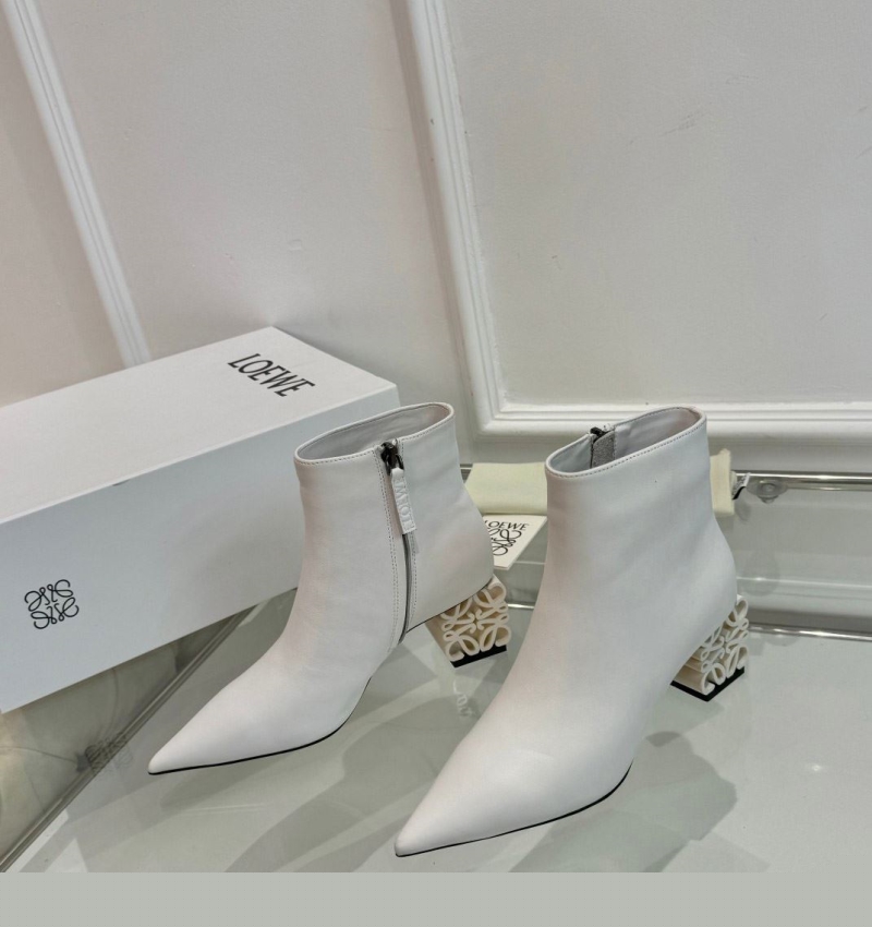 l*ew* boots